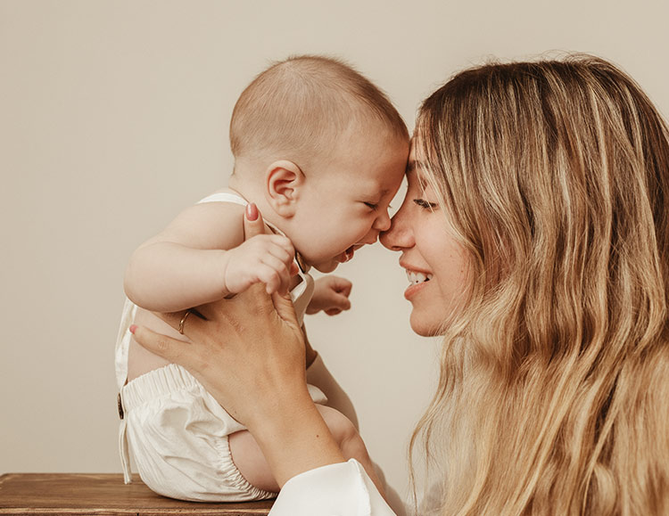 Fotografía de bebé de 3 meses en Villa Urquiza - Sesión de fotos en CABA - Buenos Aires, Argentina