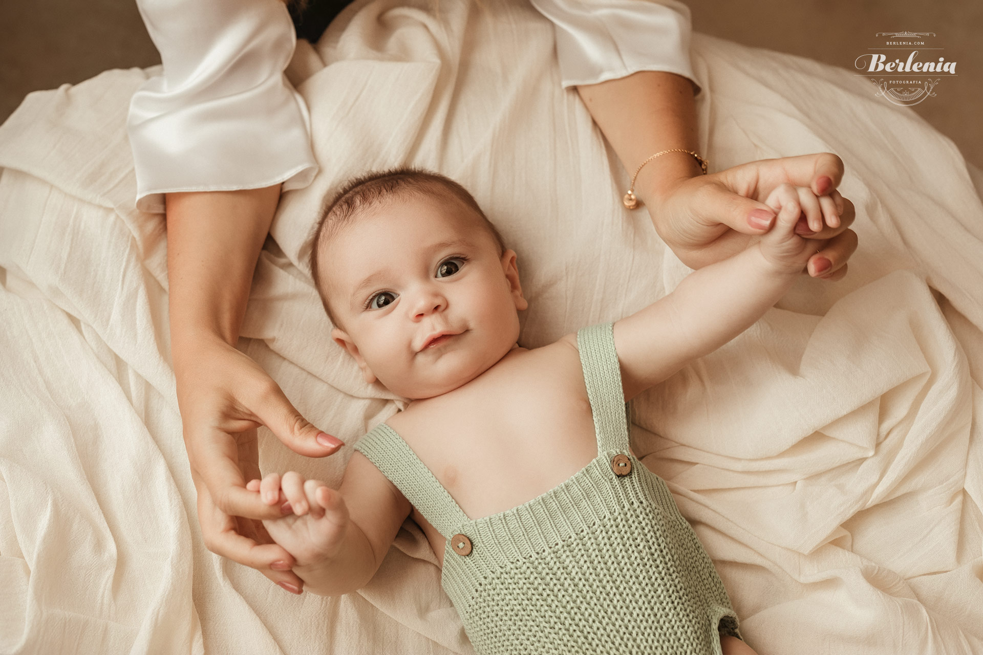 Fotografía de bebé de 3 meses en Villa Urquiza - Sesión de fotos en CABA - Buenos Aires, Argentina - Berlenia Fotografía - 04