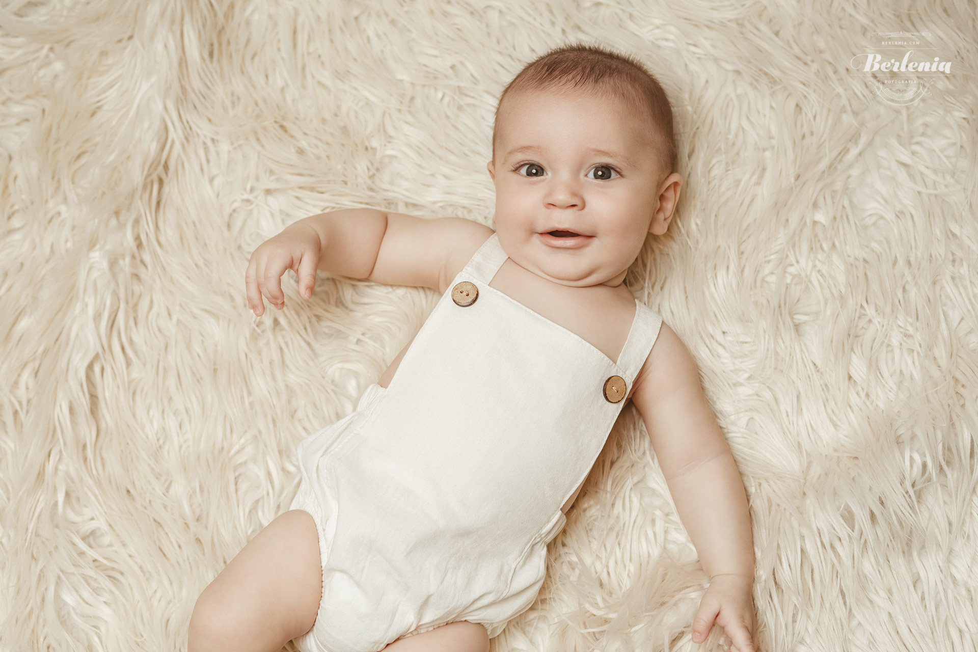 Fotografía de bebé de 3 meses en Villa Urquiza - Sesión de fotos en CABA - Buenos Aires, Argentina - Berlenia Fotografía - 12