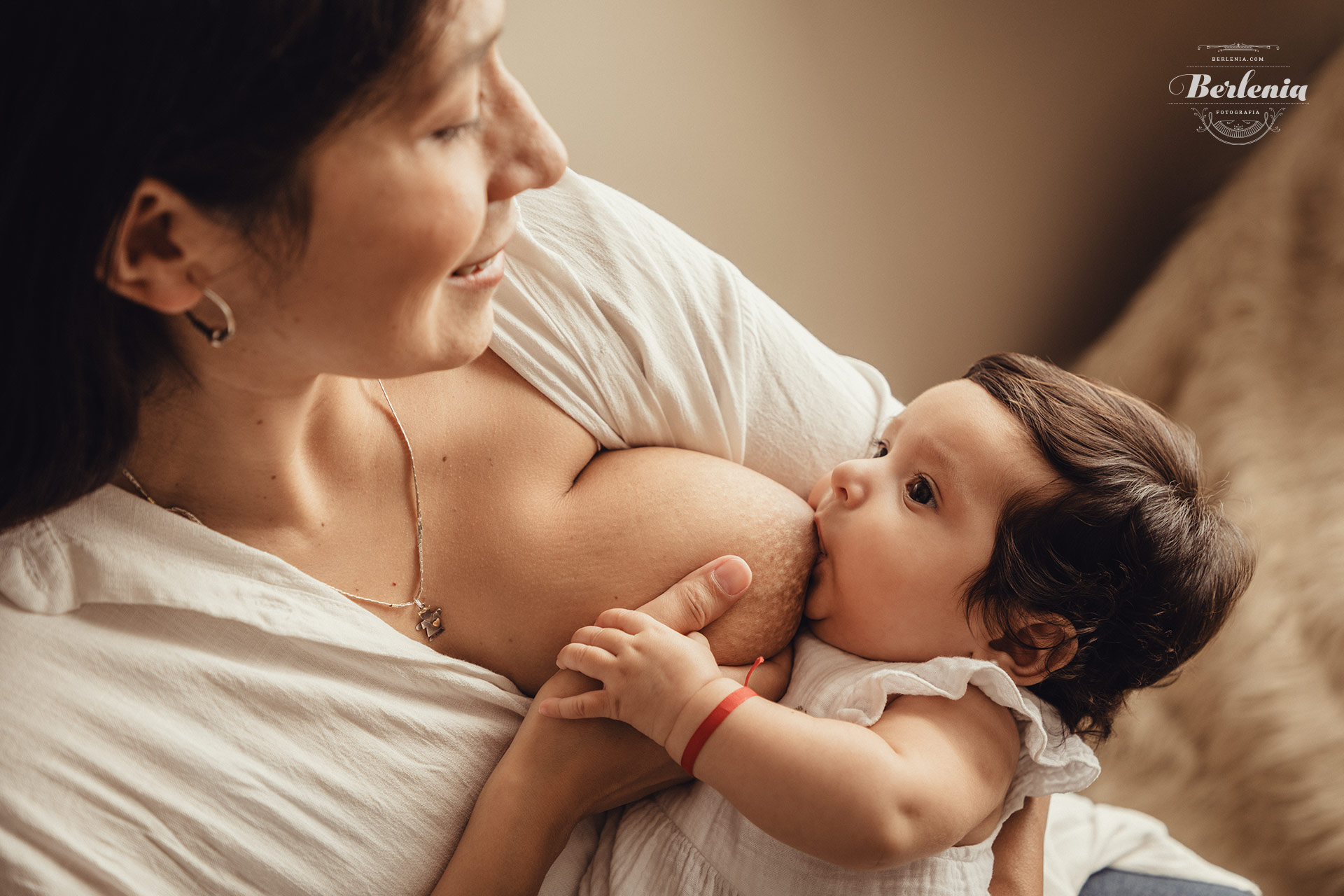 Sesión de fotografía profesional de bebé de 4 meses en estudio - Villa Urquiza, CABA, Buenos Aires, Argentina - Berlenia Fotografía - 14