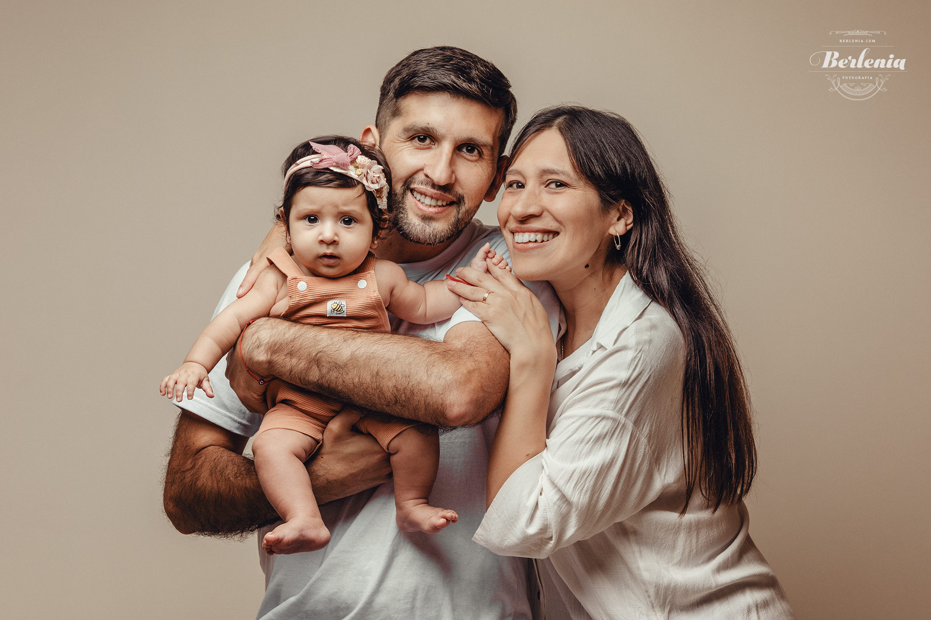 Sesión de fotografía profesional de bebé de 4 meses en estudio - Villa Urquiza, CABA, Buenos Aires, Argentina - Berlenia Fotografía - 23