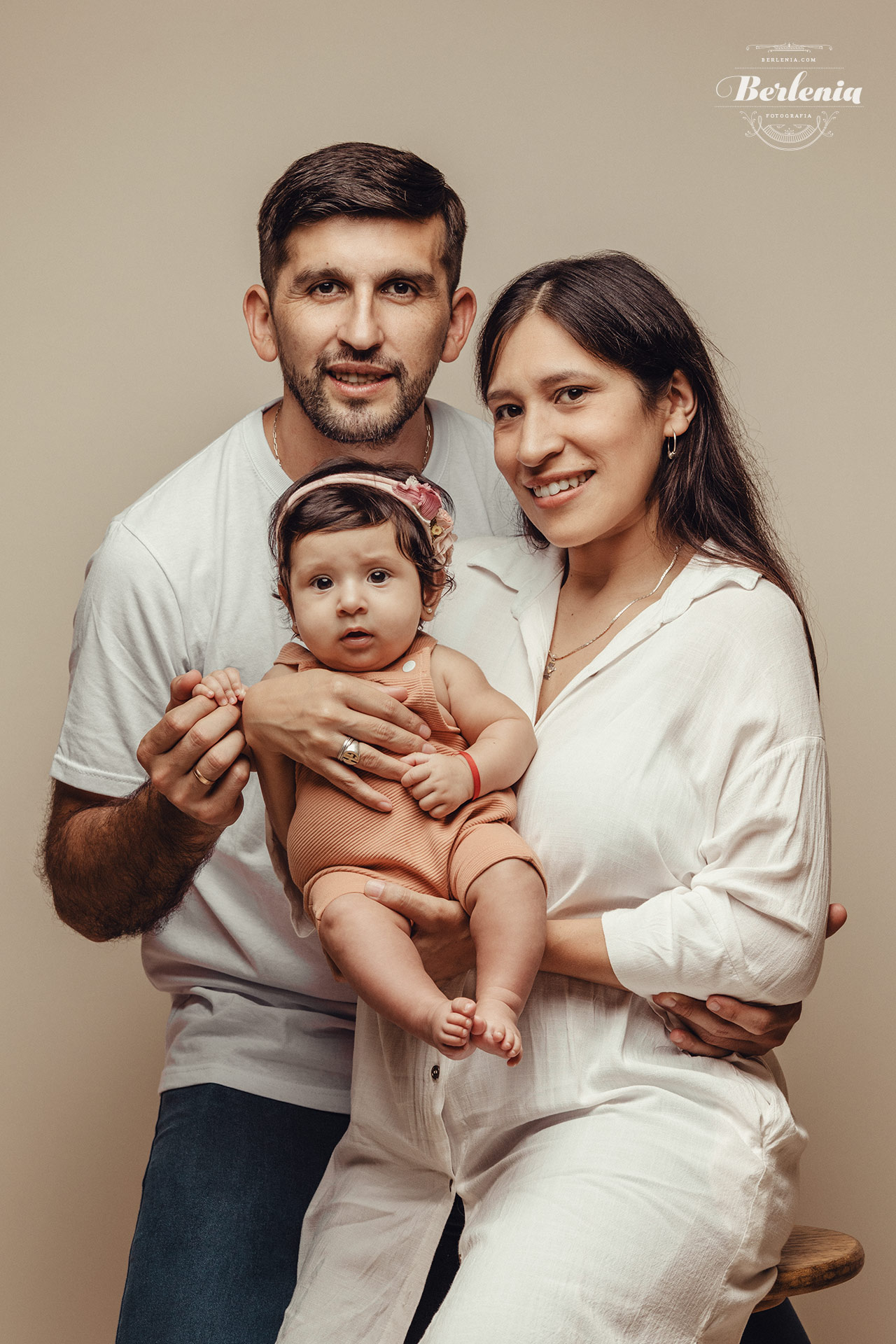 Sesión de fotografía profesional de bebé de 4 meses en estudio - Villa Urquiza, CABA, Buenos Aires, Argentina - Berlenia Fotografía - 24