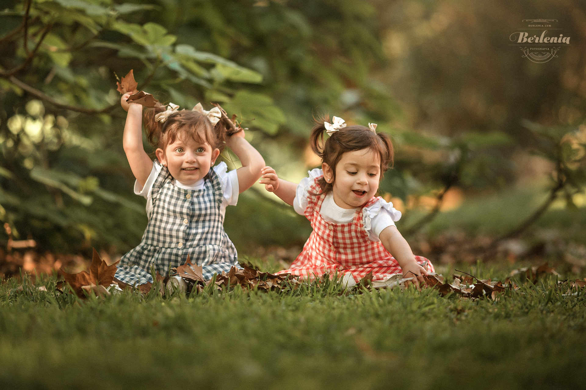 Sesión de fotos infantil de mellizas en exterior, Palermo, CABA, Buenos Aires, Argentina - Berlenia Fotografía - 04