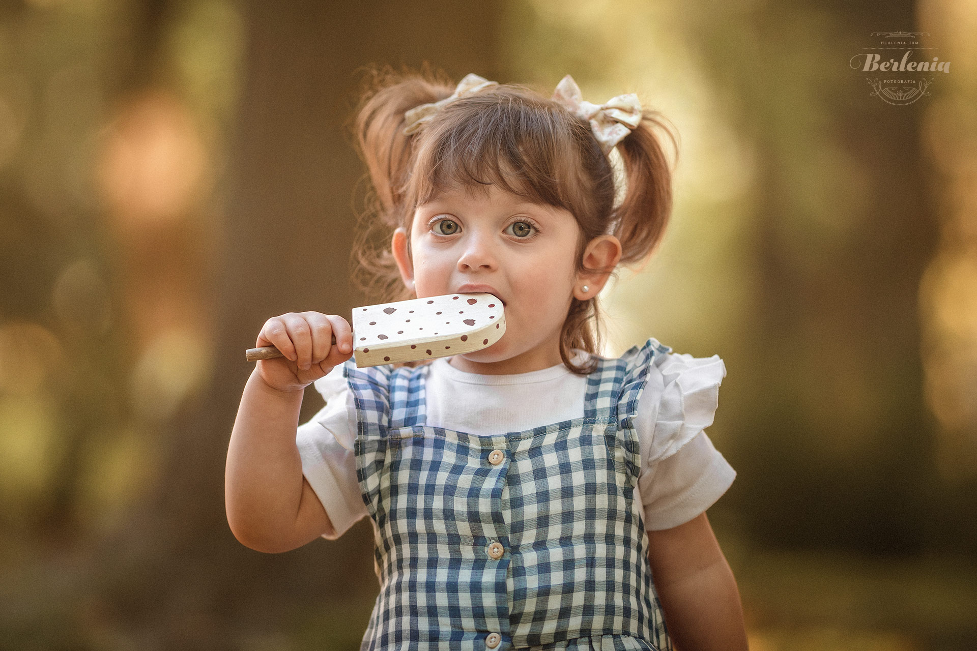 Sesión de fotos infantil de mellizas en exterior, Palermo, CABA, Buenos Aires, Argentina - Berlenia Fotografía - 07
