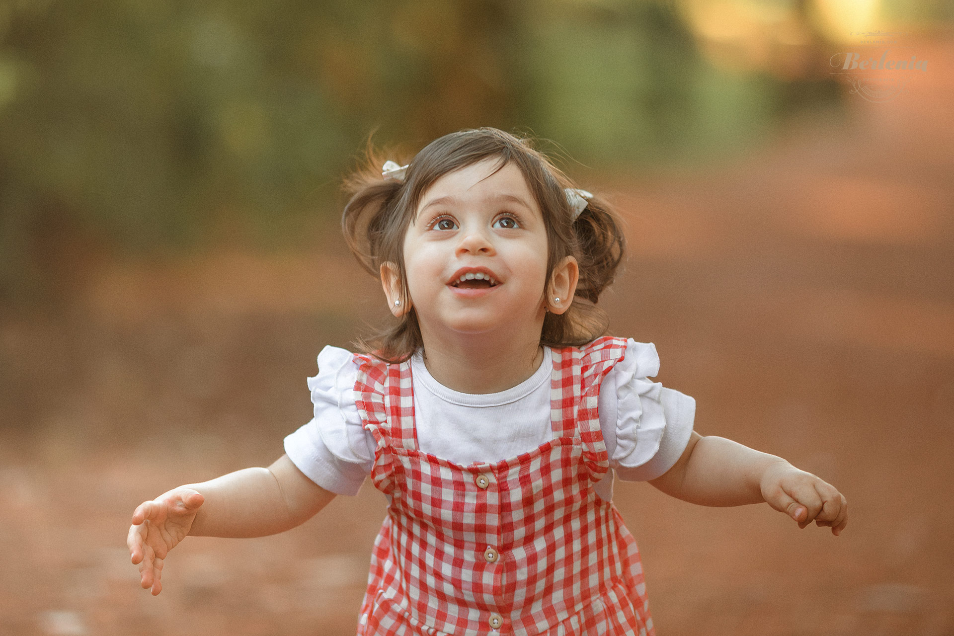 Sesión de fotos infantil de mellizas en exterior, Palermo, CABA, Buenos Aires, Argentina - Berlenia Fotografía - 13