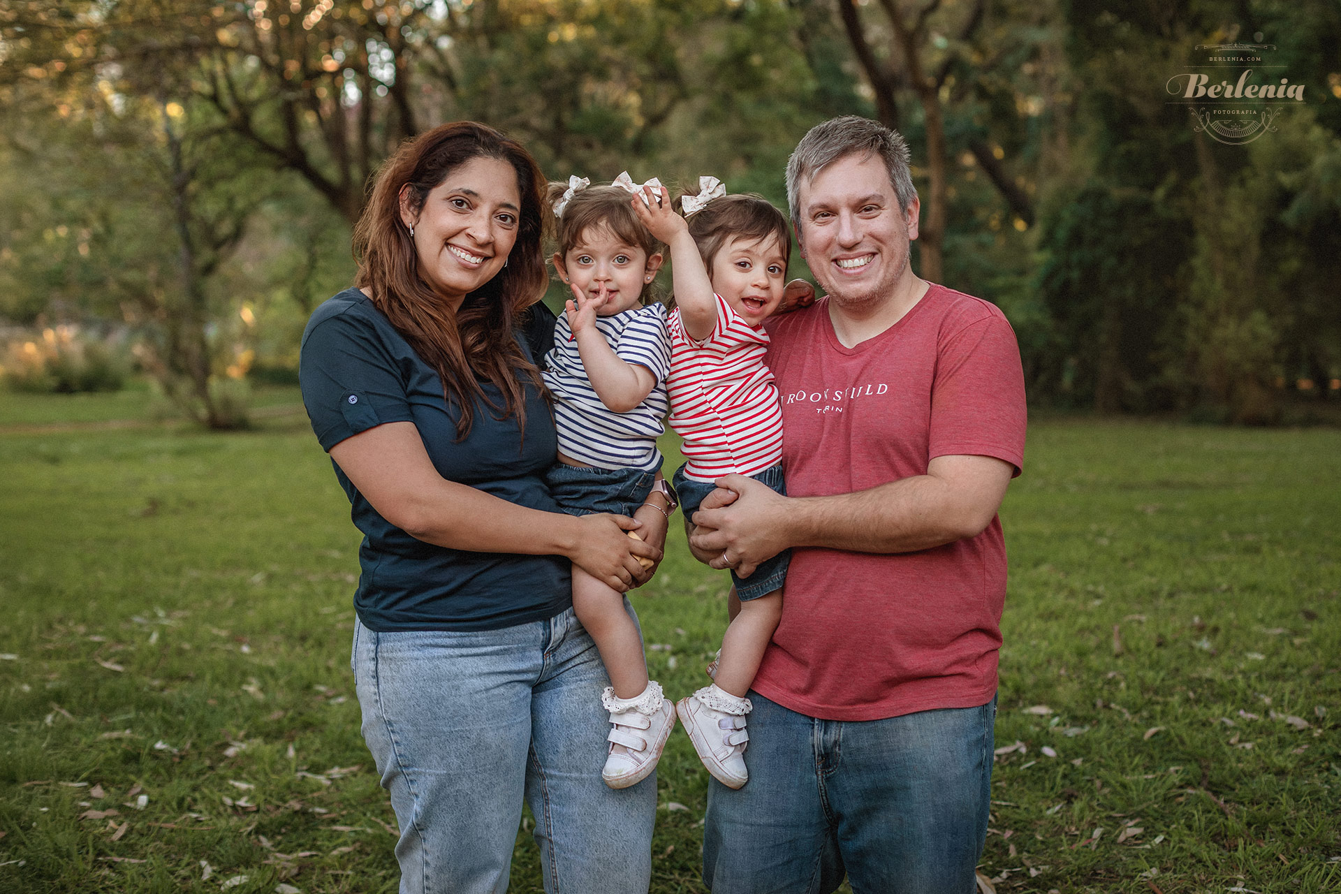 Sesión de fotos infantil de mellizas en exterior, Palermo, CABA, Buenos Aires, Argentina - Berlenia Fotografía - 28