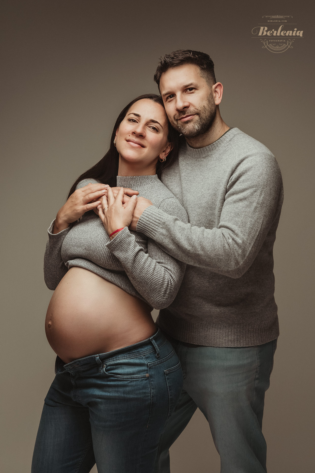 Fotografía de embarazo en pareja en CABA | Villa Urquiza, Ciudad de Buenos Aires, Argentina - Berlenia Fotografía - 03