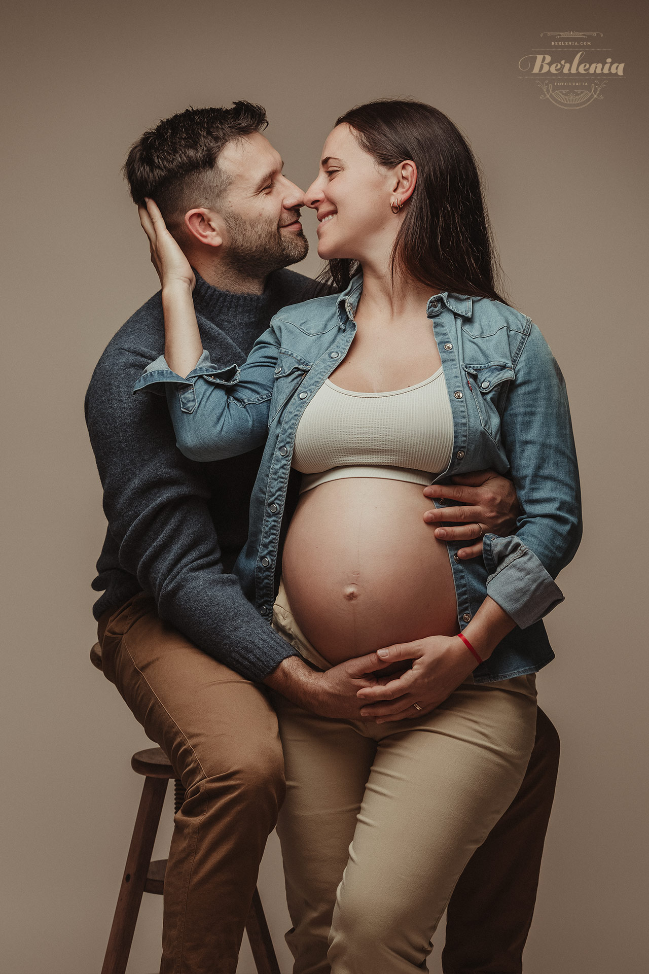 Fotografía de embarazo en pareja en CABA | Villa Urquiza, Ciudad de Buenos Aires, Argentina - Berlenia Fotografía - 10