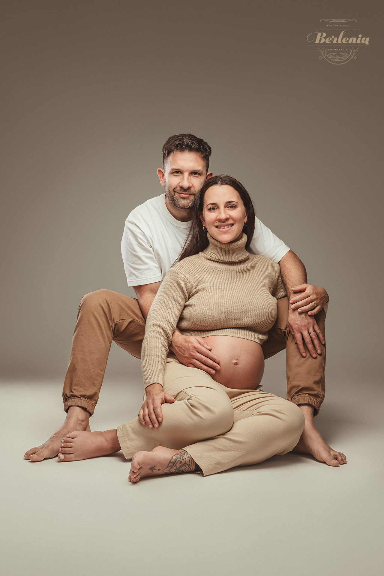 Fotografía de embarazo en pareja en CABA | Villa Urquiza, Ciudad de Buenos Aires, Argentina - Berlenia Fotografía - 16