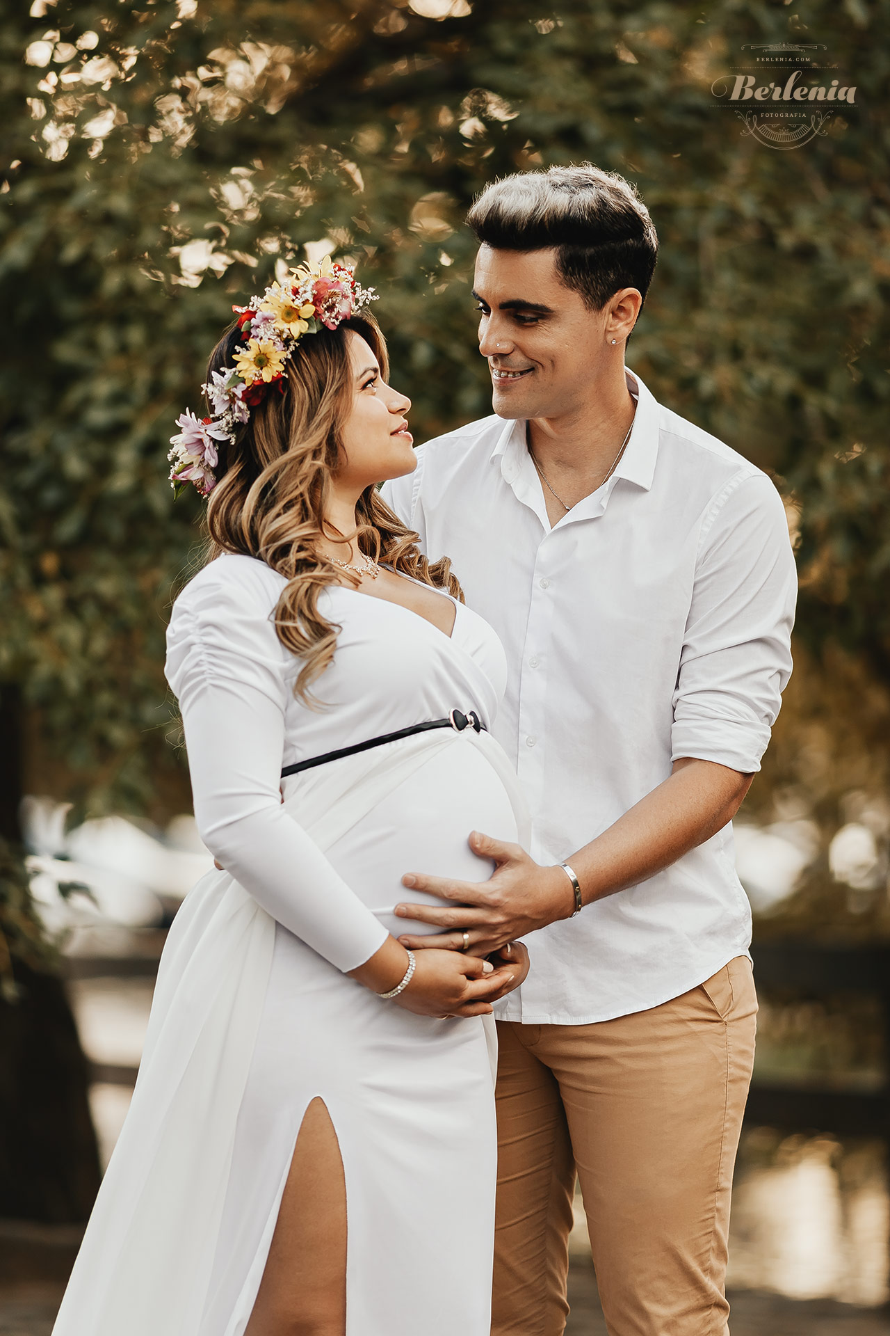 Fotografía de embarazo en pareja en Lago de Regatas, Palermo - Sesión de fotos embarazada en exterior - CABA, Buenos Aires, Argentina - Berlenia Fotografía - 14