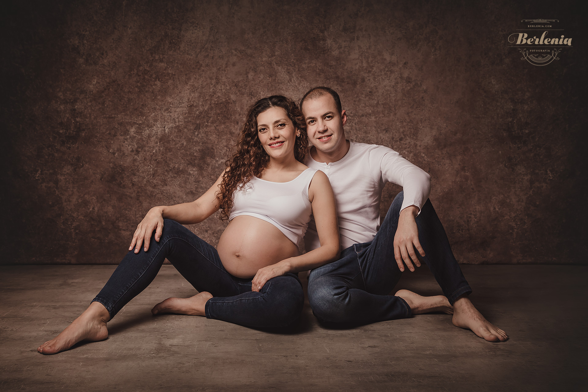 Fotografía de embarazo en pareja - Sesión de fotos en Villa Urquiza, CABA, Buenos Aires, Argentina - Berlenia Fotografía - 11