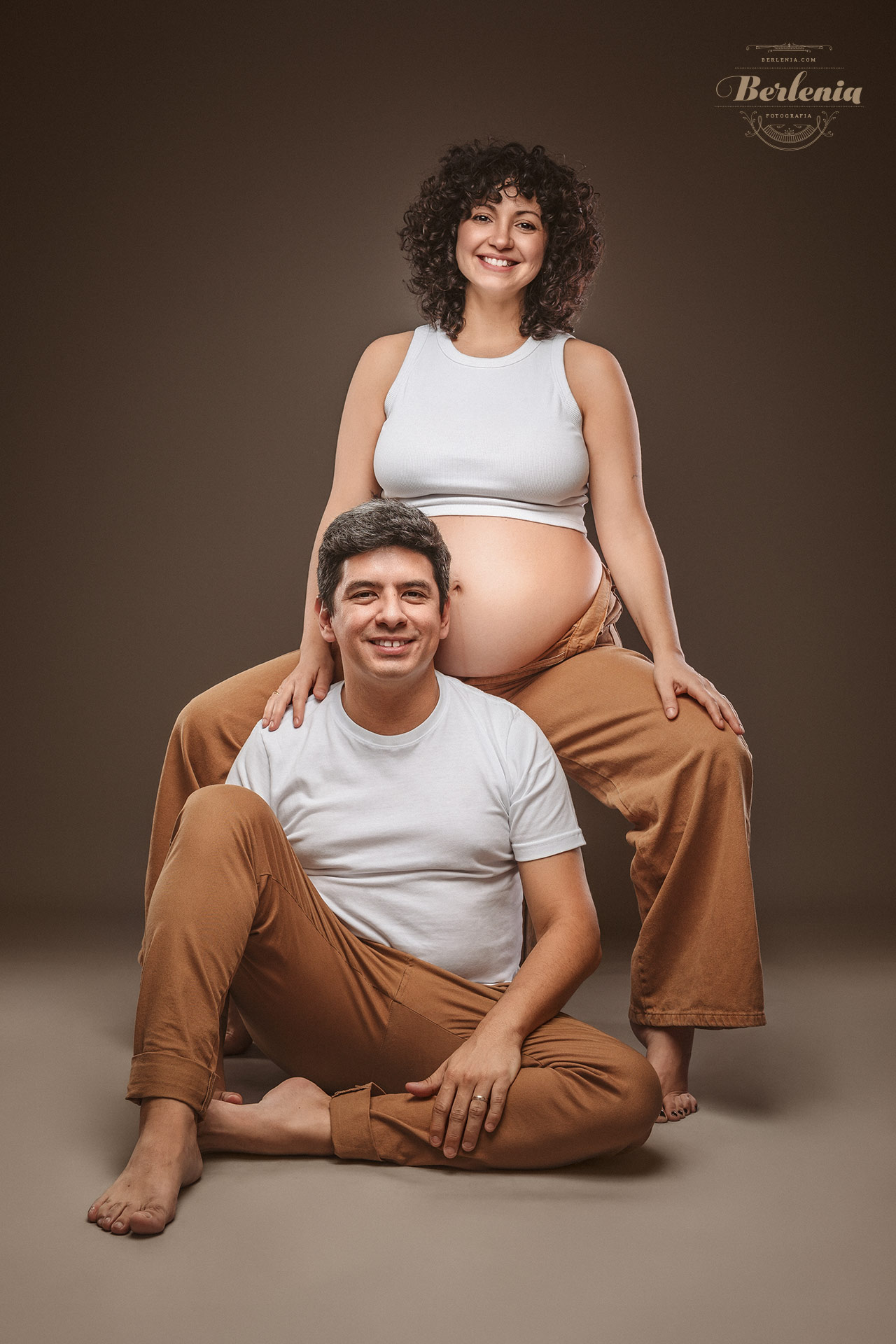 Sesión de fotos de embarazada con pareja | Villa Urquiza, Ciudad de Buenos Aires, Argentina - Berlenia Fotografía - 18