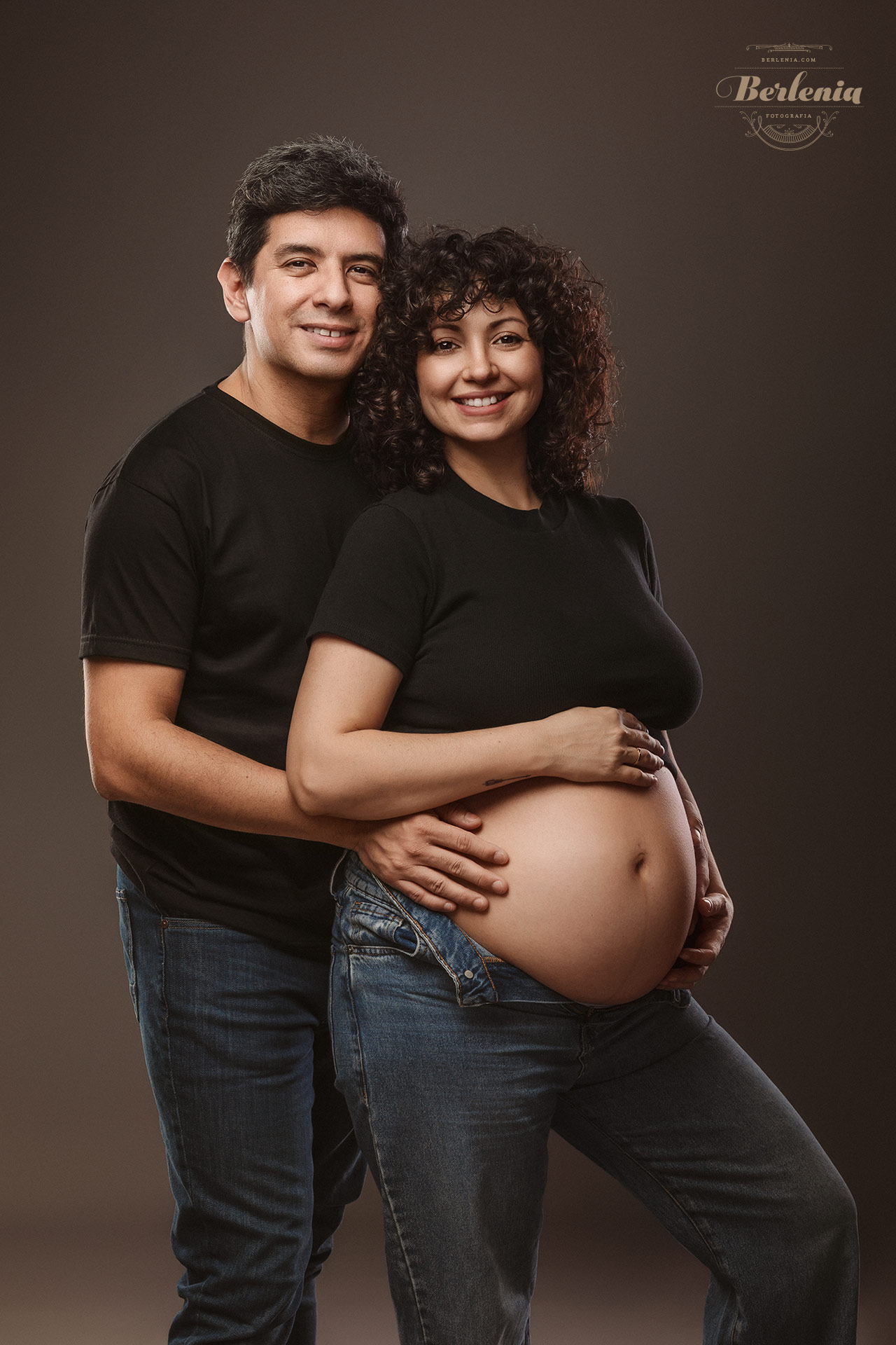 Sesión de fotos de embarazada con pareja | Villa Urquiza, Ciudad de Buenos Aires, Argentina - Berlenia Fotografía - 21