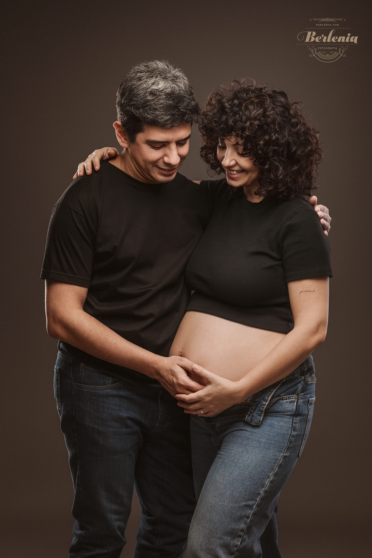 Sesión de fotos de embarazada con pareja | Villa Urquiza, Ciudad de Buenos Aires, Argentina - Berlenia Fotografía - 23