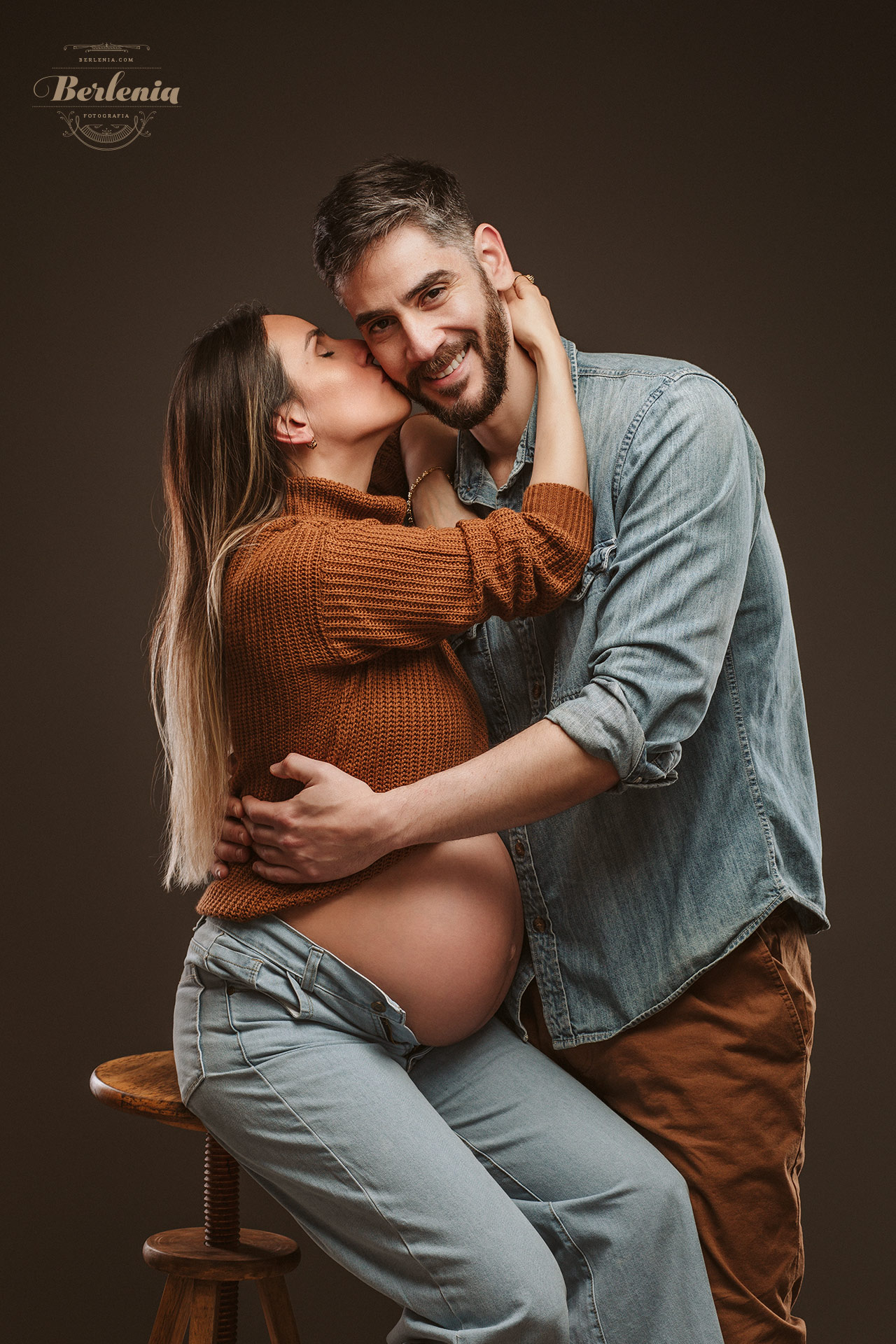 Sesión de fotos de embarazo en pareja | Villa Urquiza, Ciudad de Buenos Aires, Argentina - Berlenia Fotografía - 16