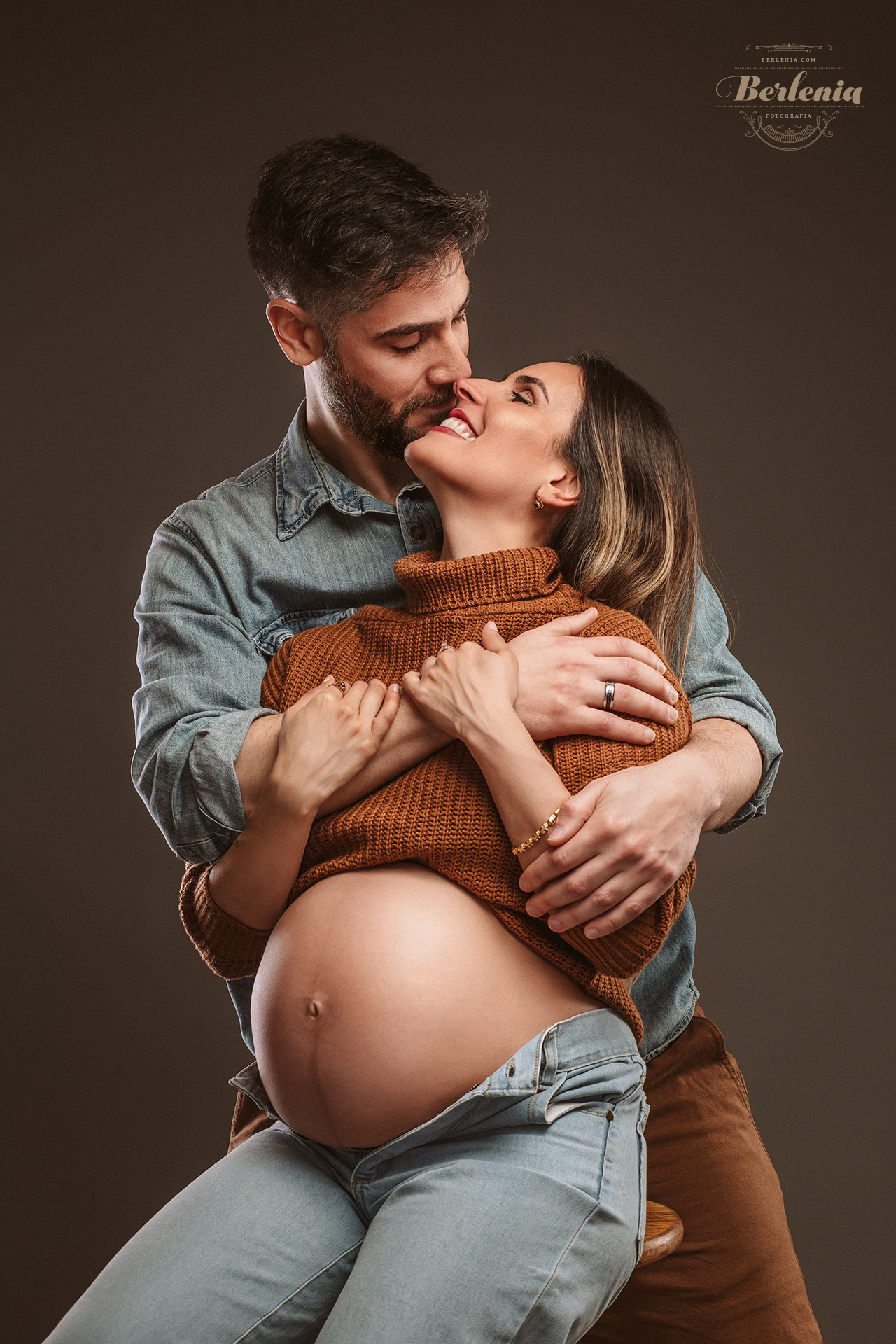 Sesión de fotos de embarazo en pareja | Villa Urquiza, Ciudad de Buenos Aires, Argentina - Berlenia Fotografía - 17