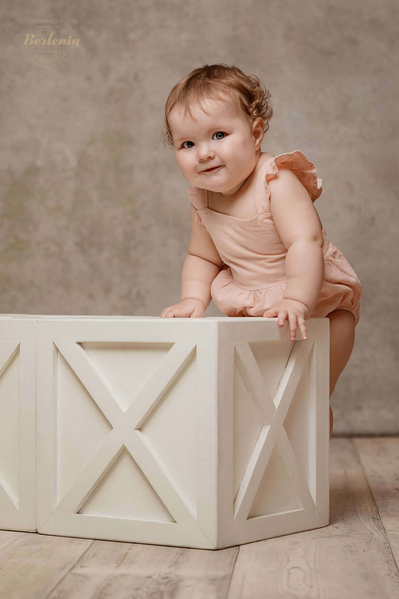 Fotografía primer año en CABA - Sesión de fotos de bebé de 12 meses en estudio - Villa Urquiza, Capital Federal, Buenos Aires, Argentina - Berlenia Fotografía - 10
