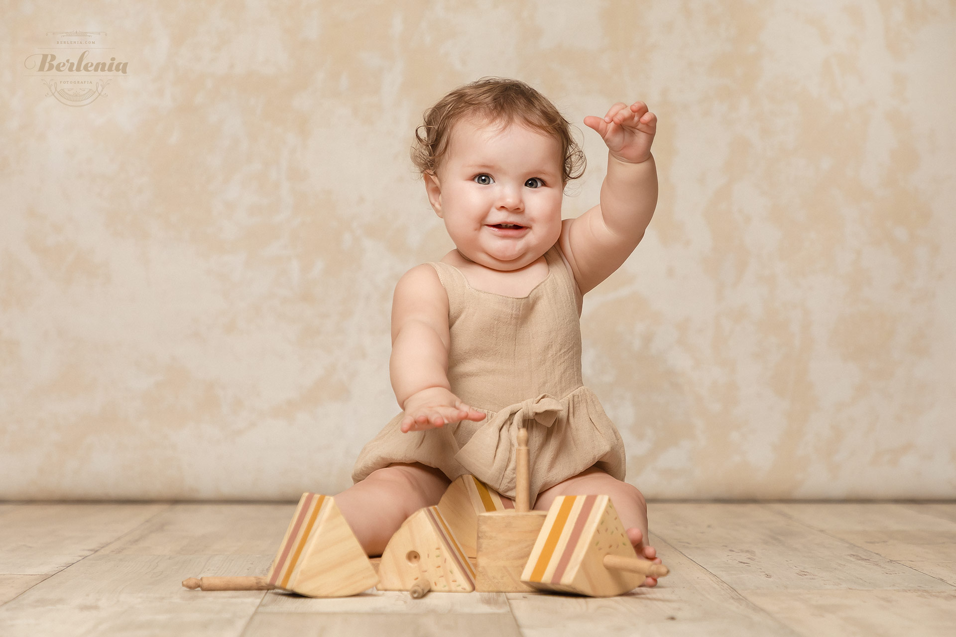 Fotografía primer año en CABA - Sesión de fotos de bebé de 12 meses en estudio - Villa Urquiza, Capital Federal, Buenos Aires, Argentina - Berlenia Fotografía - 17