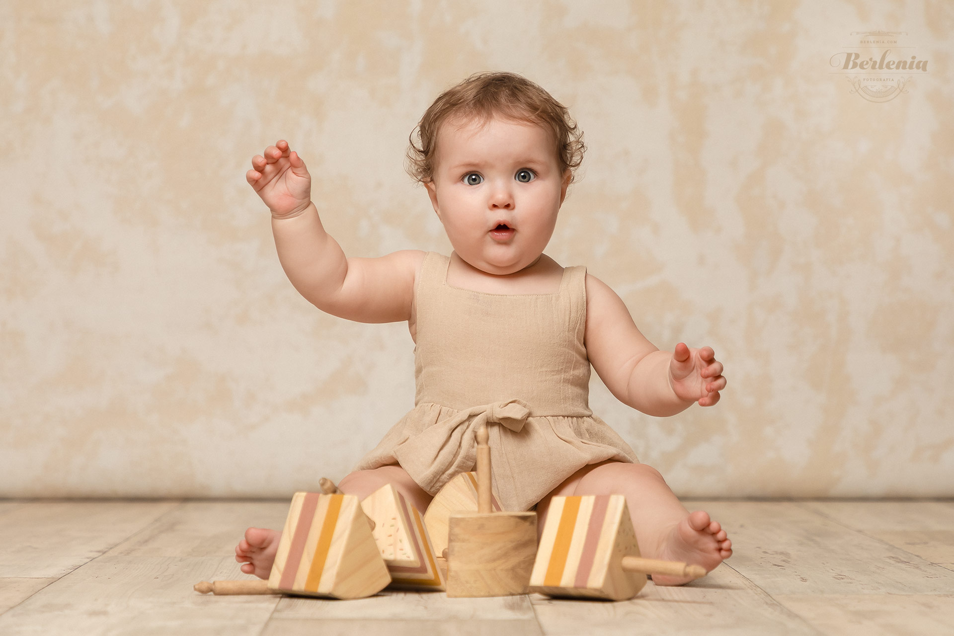 Fotografía primer año en CABA - Sesión de fotos de bebé de 12 meses en estudio - Villa Urquiza, Capital Federal, Buenos Aires, Argentina - Berlenia Fotografía - 19