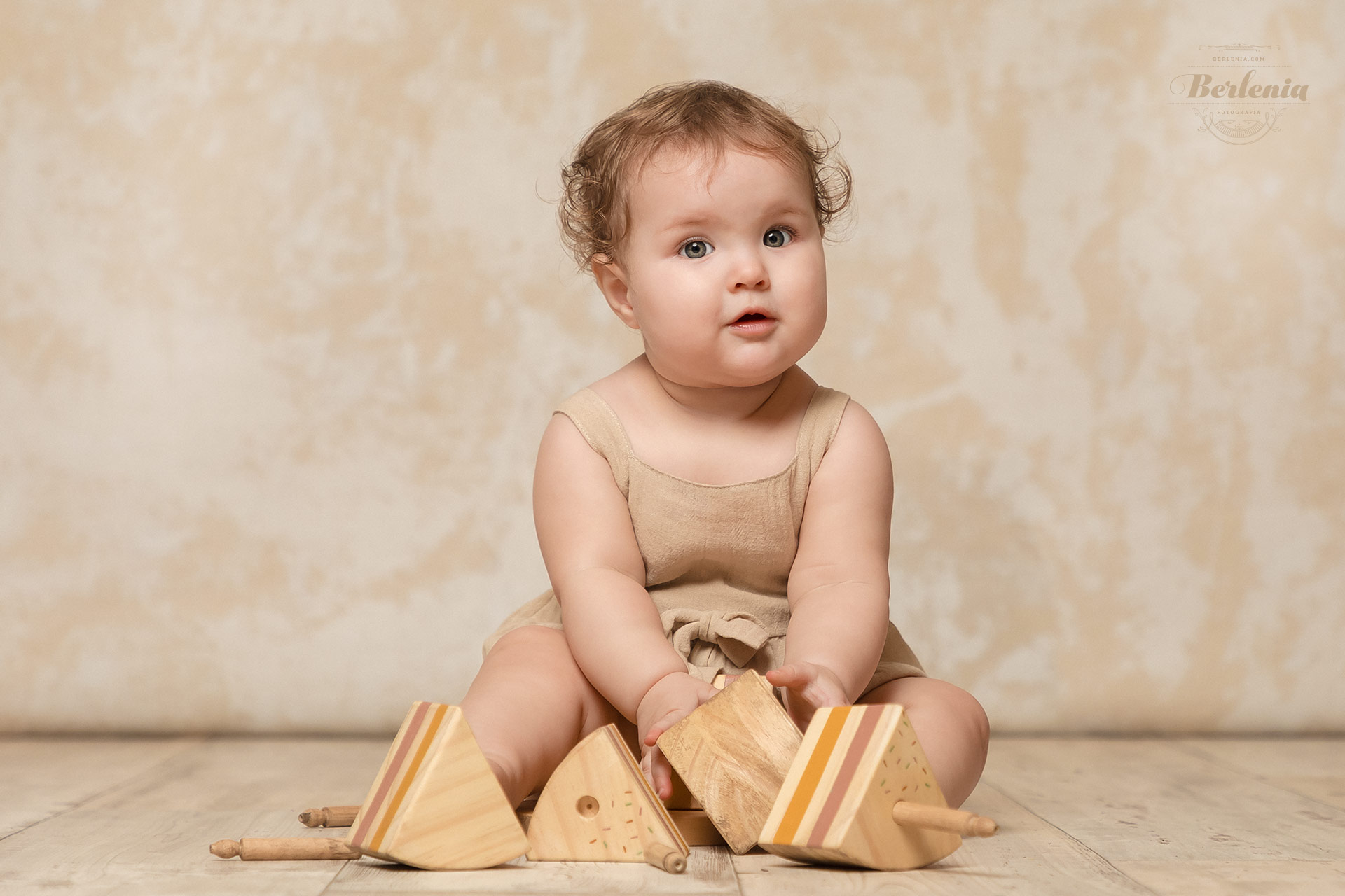 Fotografía primer año en CABA - Sesión de fotos de bebé de 12 meses en estudio - Villa Urquiza, Capital Federal, Buenos Aires, Argentina - Berlenia Fotografía - 20