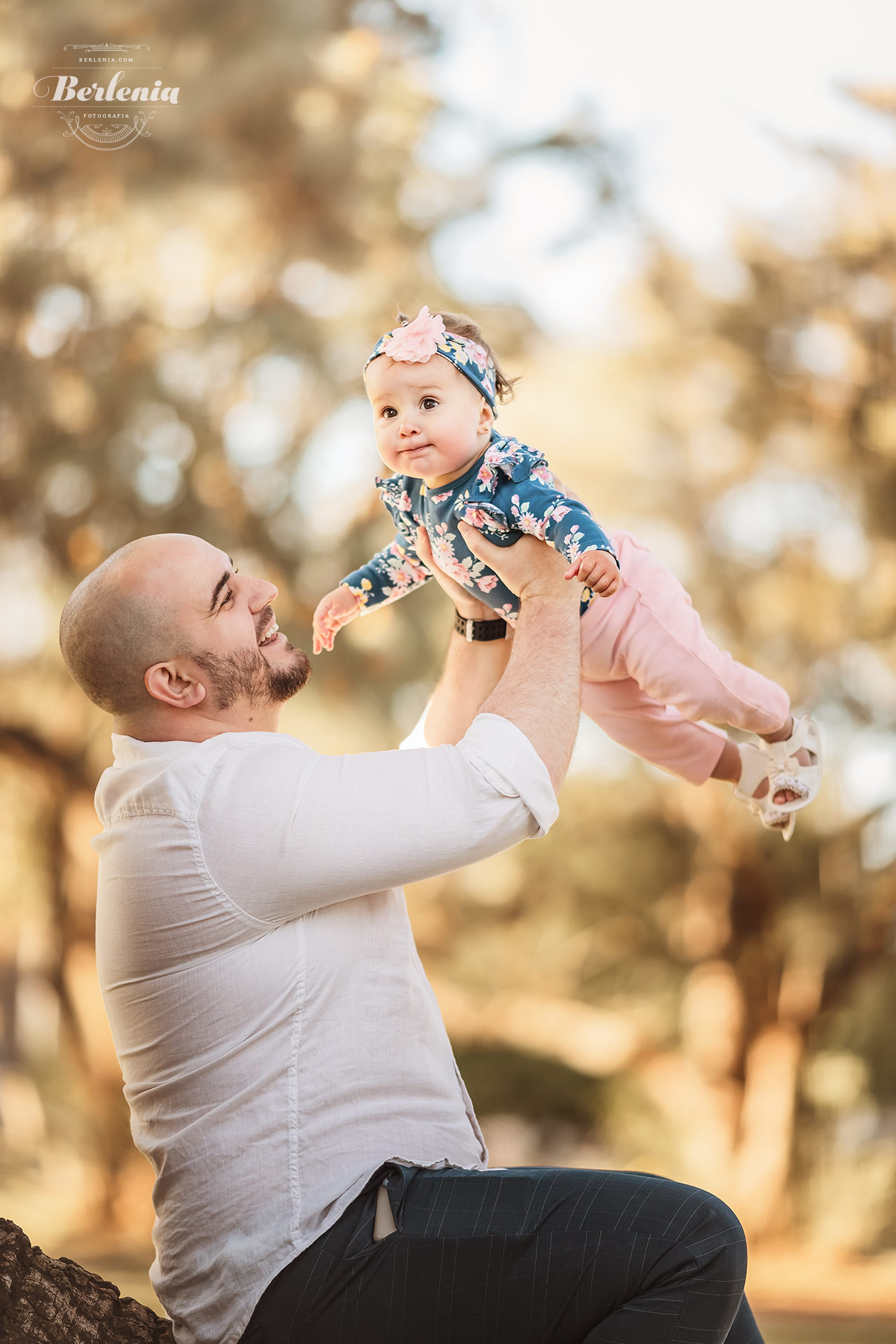 Sesión de fotos de bebé con familia en exterior - Fotografia de bebé con familia en Palermo - CABA, Buenos Aires, Argentina - Berlenia Fotografía - 16