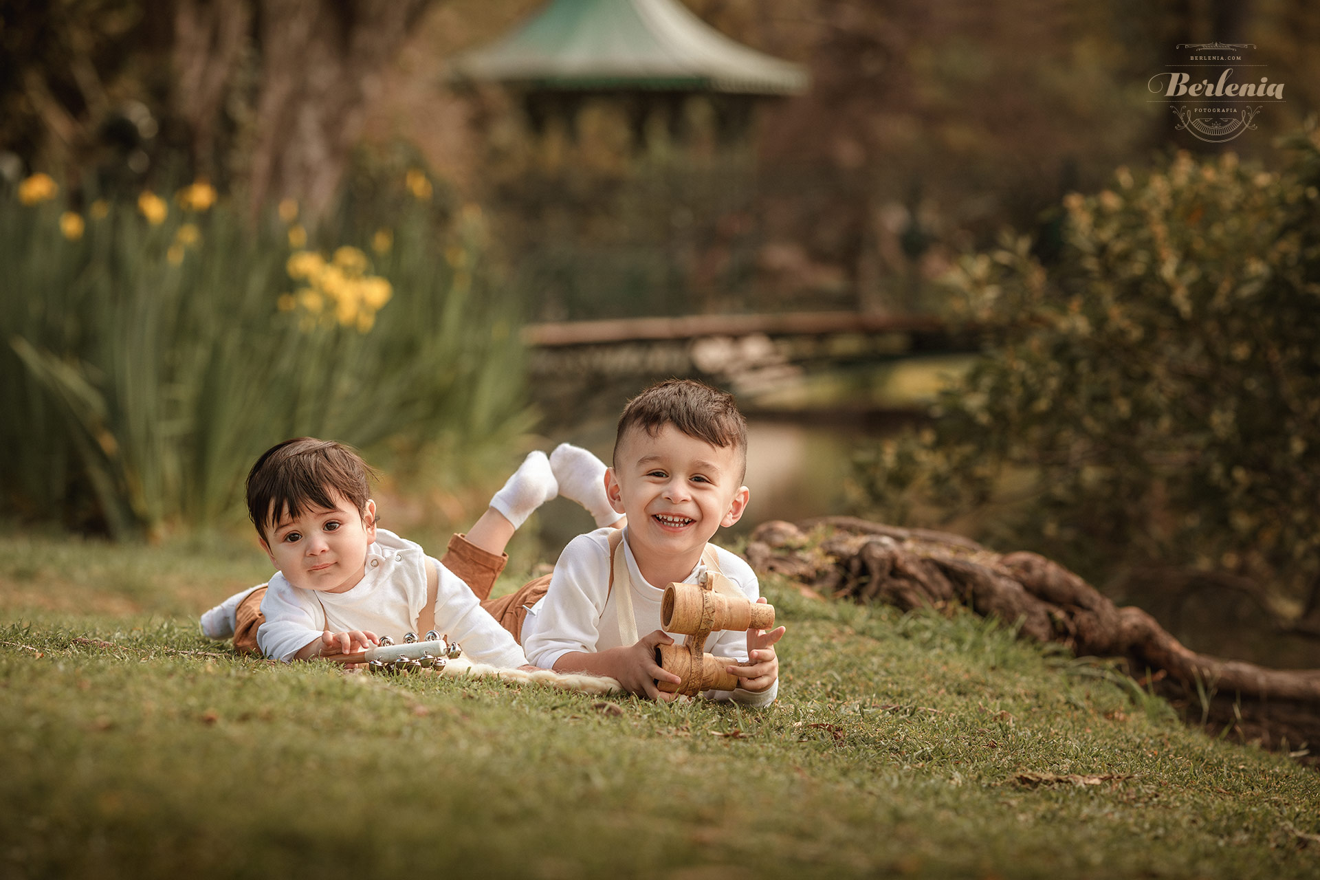 Sesión de fotos de bebé con hermanito - Ciudad de Buenos Aires, Argentina - Berlenia Fotografía - 02