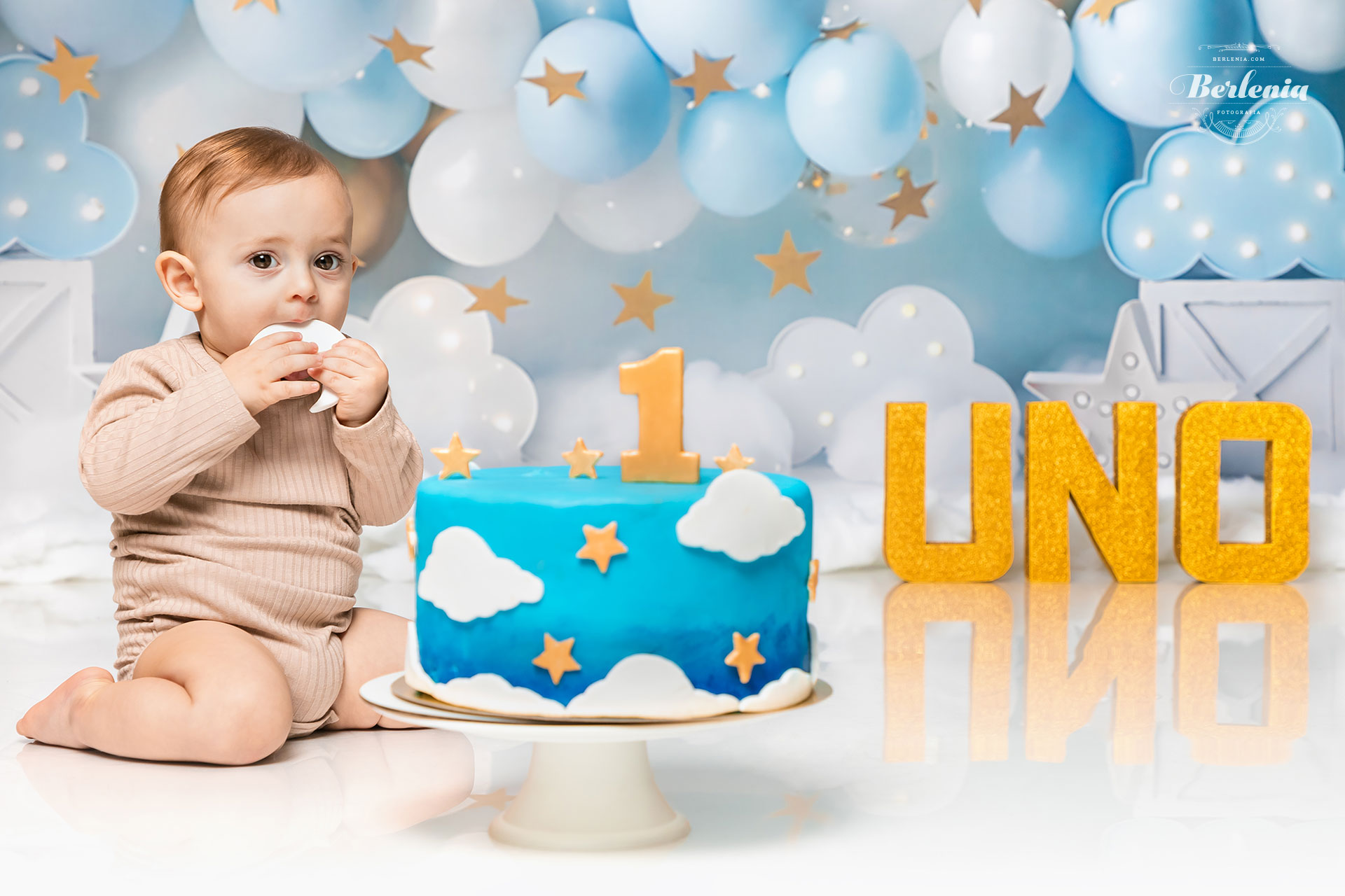 Sesión de fotos de cumpleaños de bebé - Fotográfia en estudio - Villa Urquiza, Capital Federal, Buenos Aires, Argentina - Berlenia Fotografía - 05