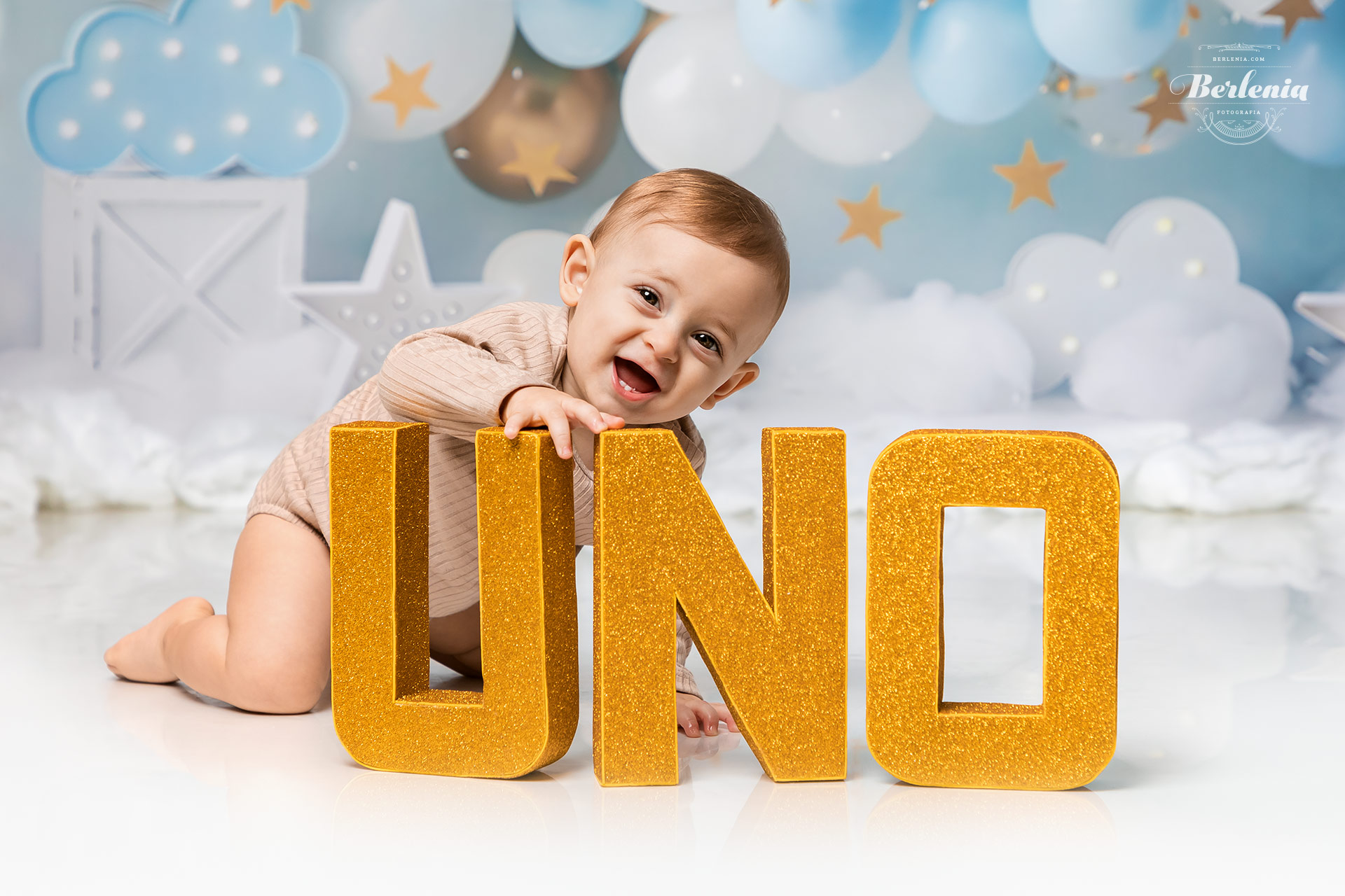 Sesión de fotos de cumpleaños de bebé - Fotográfia en estudio - Villa Urquiza, Capital Federal, Buenos Aires, Argentina - Berlenia Fotografía - 06