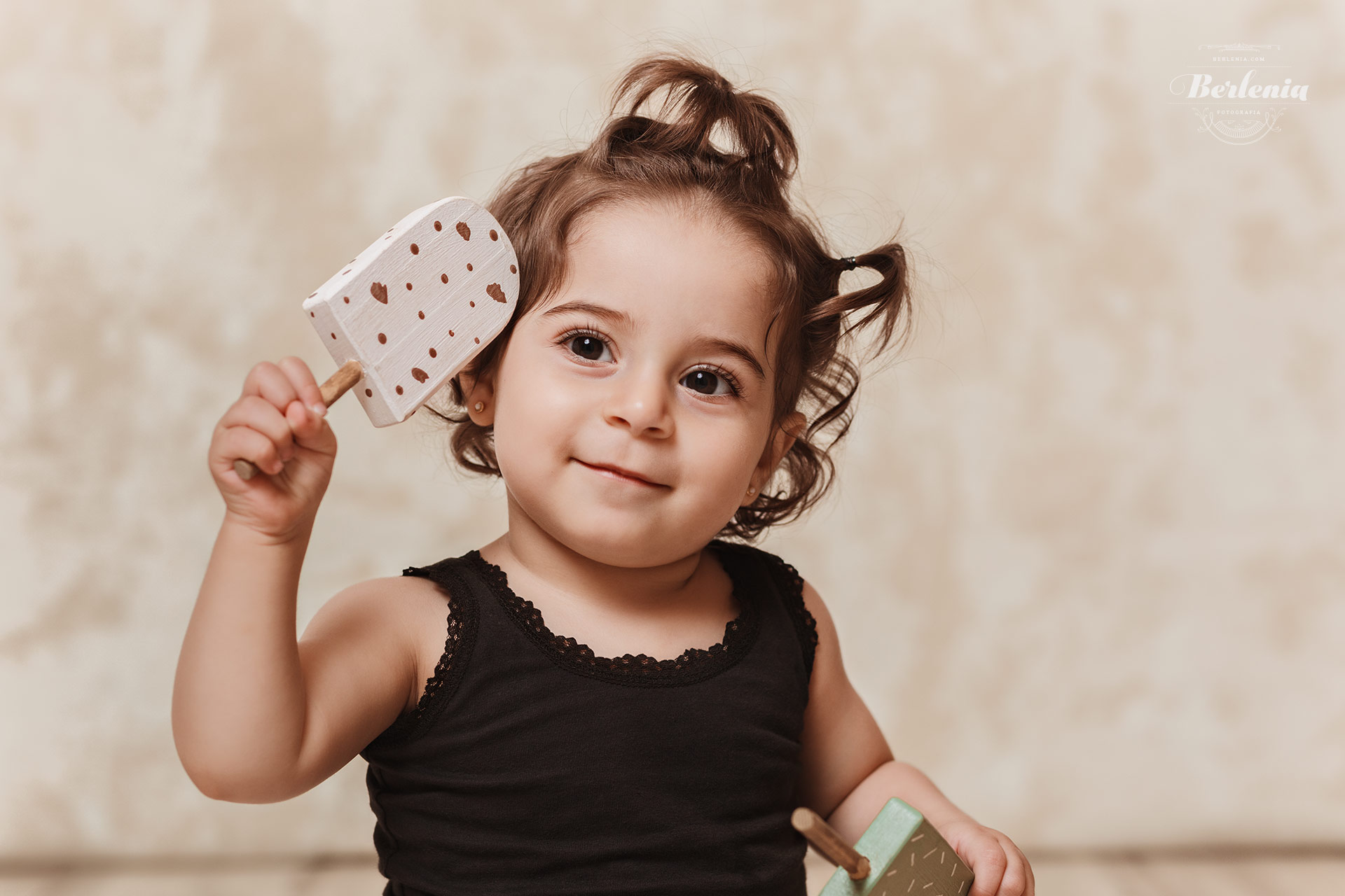 Sesión de fotos de primer cumple en CABA - Sesión fotográfica en estudio - Villa Urquiza, Capital Federal, Buenos Aires, Argentina - Berlenia Fotografía - 06