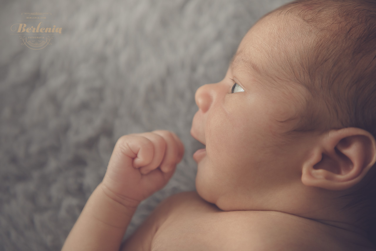 Book de fotos newborn en Capital Federal - Sesión fotográfica de recién nacido en estudio - Villa Urquiza, Buenos Aires, Argentina - Berlenia Fotografía - 04