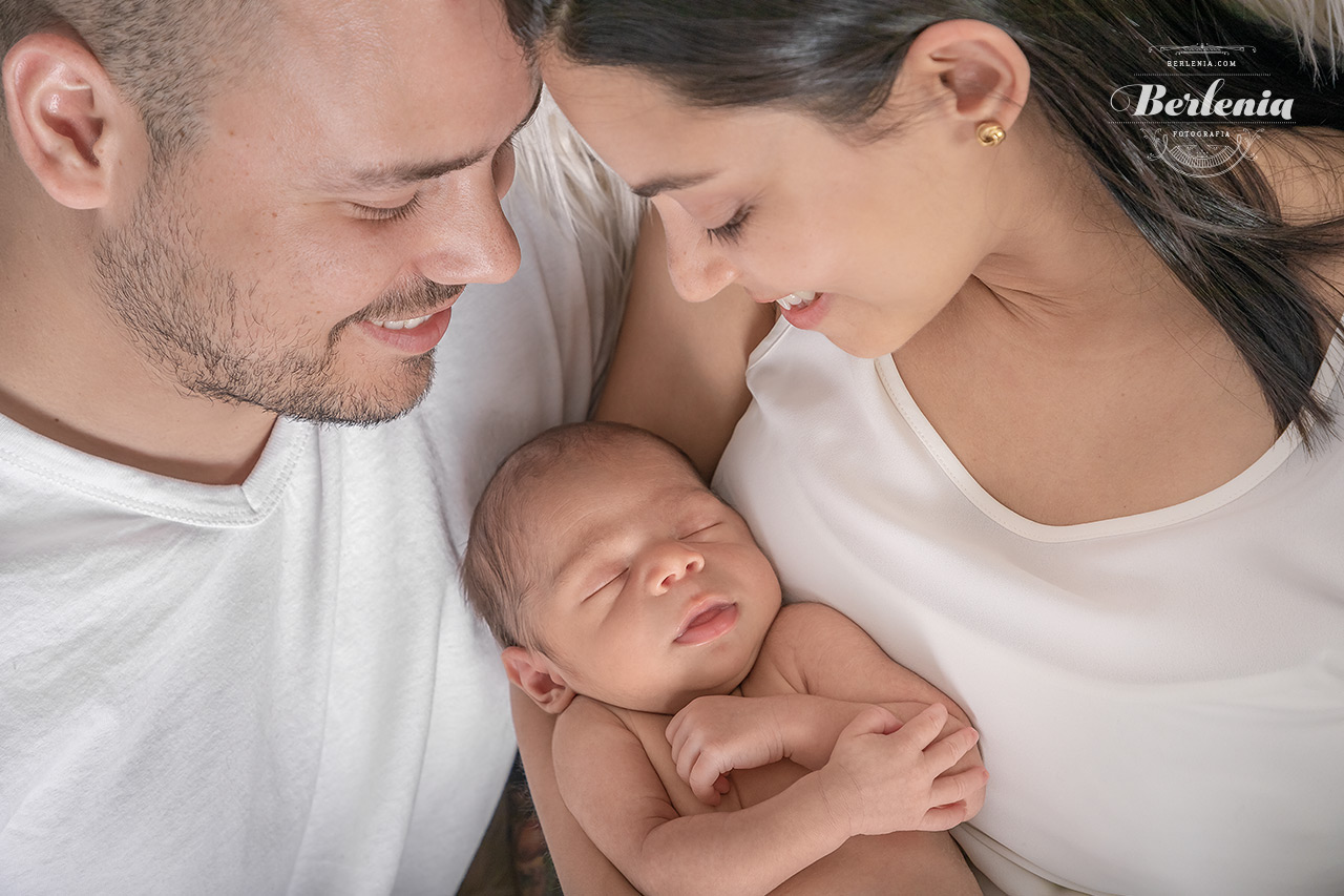 Book de fotos newborn en Capital Federal - Sesión fotográfica de recién nacido en estudio - Villa Urquiza, Buenos Aires, Argentina - Berlenia Fotografía - 07