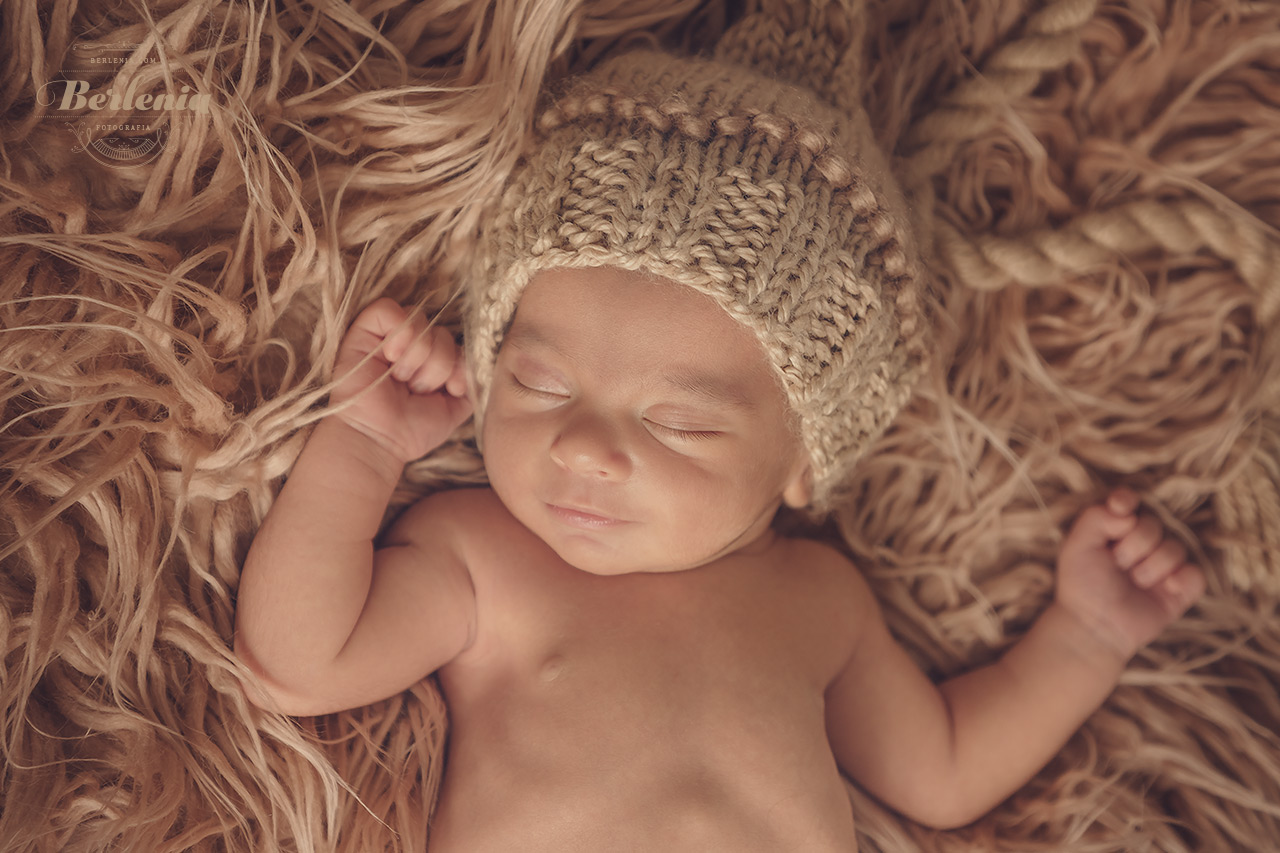 Book de fotos recién nacido, Sesión fotográfica newborn en estudio - Villa Urquiza, CABA, Buenos Aires, Argentina - Berlenia Fotografía - 07