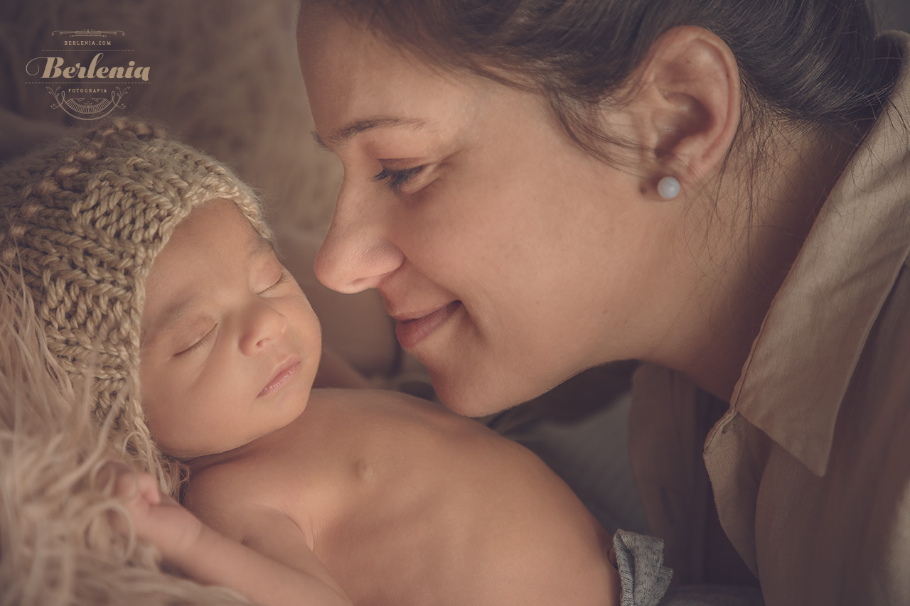 Book de fotos recién nacido, Sesión fotográfica newborn en estudio - Villa Urquiza, CABA, Buenos Aires, Argentina - Berlenia Fotografía - 10